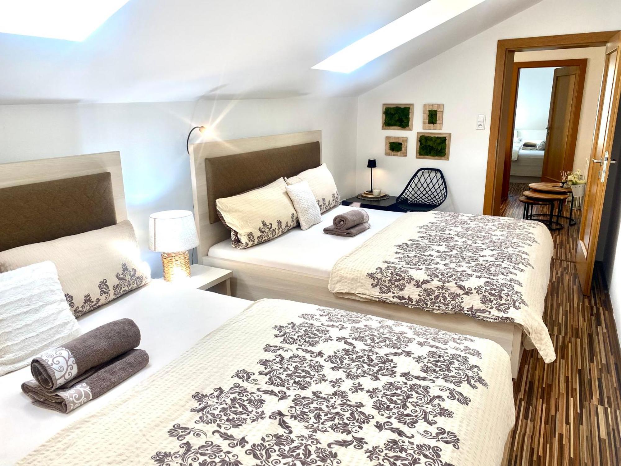 Ferienwohnung Dům u lázní Federer Třeboň Zimmer foto
